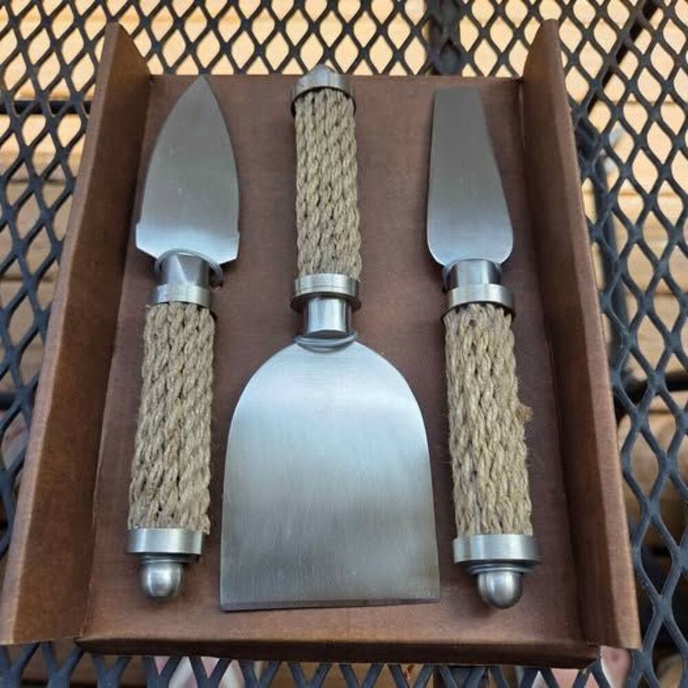 Tommy Bahama cheese knife set